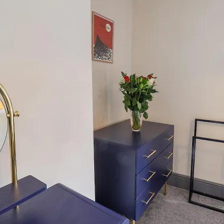 Book House Γουίτμπι