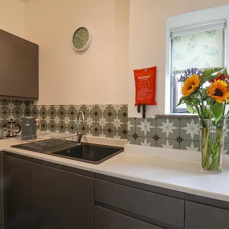 Lägenhet Book House *